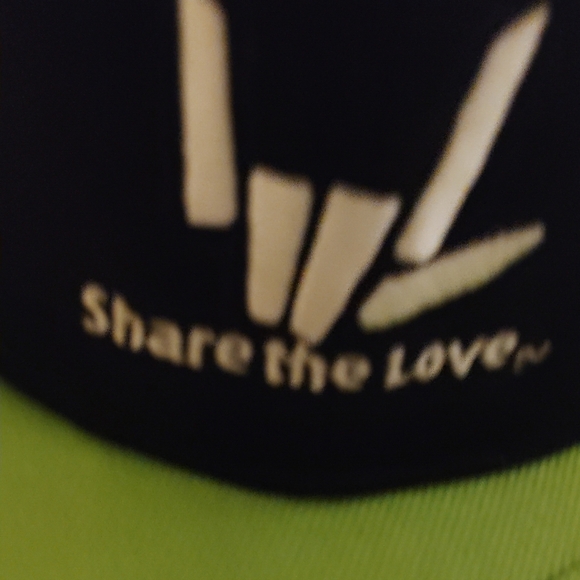 Black and Green Hat with Signature Design - Picture 6 of 8